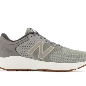 New Balance 520v7 Running Shoes in Green For Men